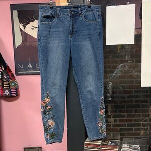 FDJ Embroidered Olivia Skinny Jeans